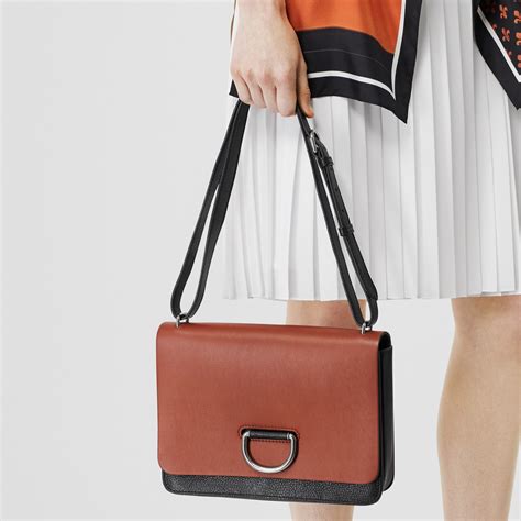 The Medium Leather D Ring Bag In Tanblack Women Burberry United States