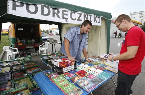 Wyprawka szkolna 300 plus Rodzice uczniów z Dolnego Śląska wysłali już