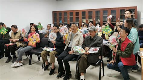 “九九重阳节，浓浓敬老情” 重阳节敬老志愿活动顺利开展 重庆大学公共管理学院