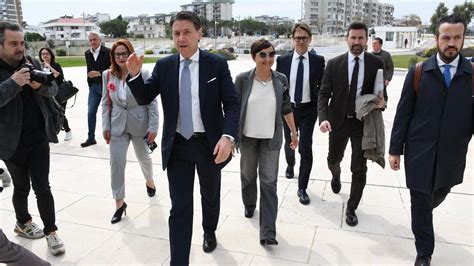 In Puglia M5S Fuori Dalla Giunta Regionale Conte Facciamo Tabula