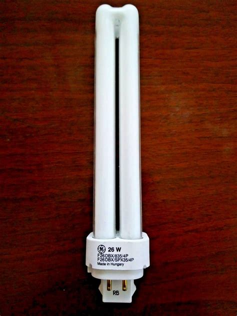 Lot Of Ge Biax D E W Compact Fluorescent Bulbs F Dbx Spx P