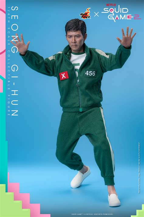 Hot Toys Enter The Squid Game With New 1 6 Seong Gi Hun Figure