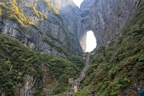 Destino asombroso La puerta del cielo el teleférico más largo del