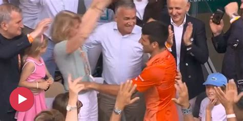 Djokovic Feiert Historischen Rekord Mit Seiner Familie