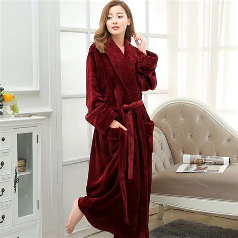 Warm Female Winter Thick Flannel Bathrobel Hot Sale Coral Fleece Long