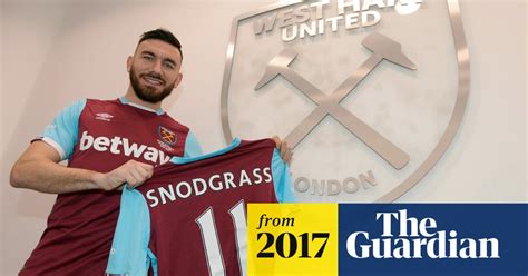 West Ham Confirm Signing Of Robert Snodgrass From Hull City For £10 2m West Ham United The