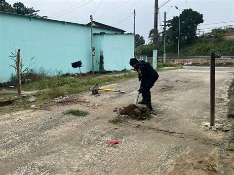 PM retira barricadas no Complexo do Salgueiro em São Gonçalo Maricá