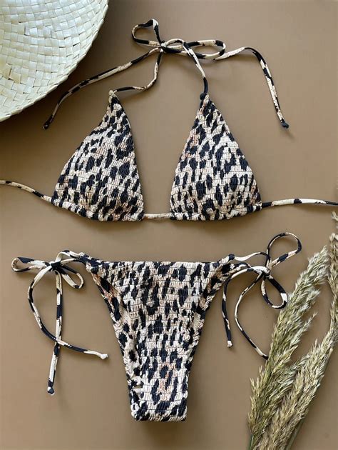 Triangel Bikini Mit Leopard Muster Und Seitlichem Band Aktuelle