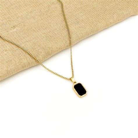 Onyx Pendant – Amber