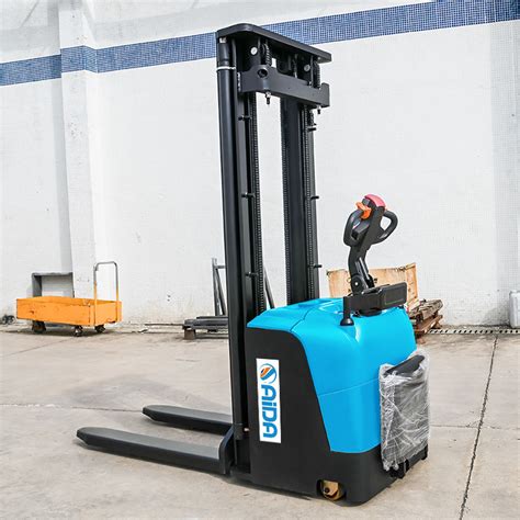 Wholesale China Kg Full Electric Self Loading Stacker Ton Pallet