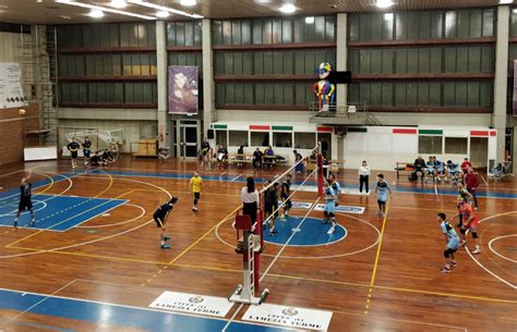 Vittoria In Casa Per La Raffaele Lamezia Pallavolo Contro La Volley