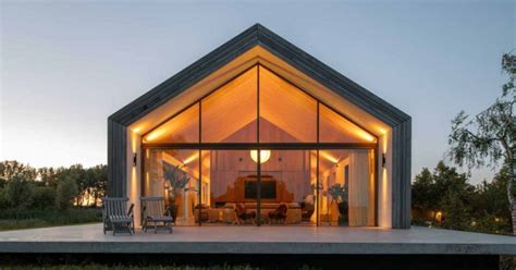 A Contemporary Gable Roof Runs The Length Of This Home - Architecture Collection