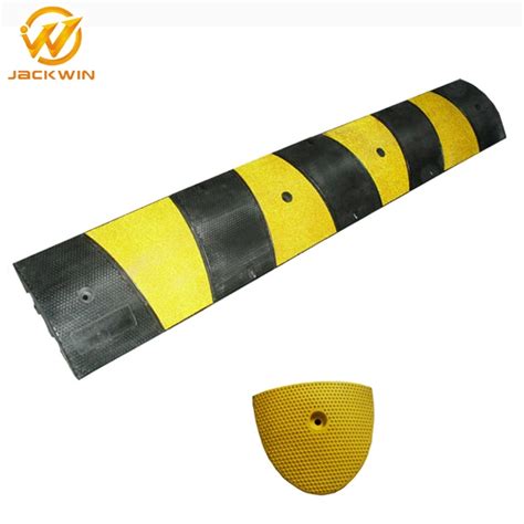 Durable 72 Black And Yellow Rubber Speed Breaker Speed Hump Speed