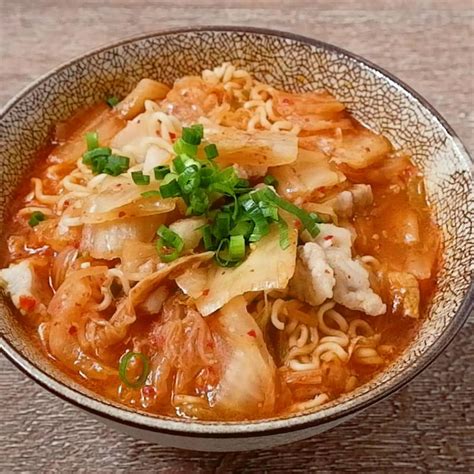 豚キムチ塩ラーメン 作り方・レシピ クラシル