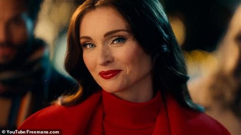 Sophie Ellis Bextor Stars In Freemans Festive Christmas Advert Daily