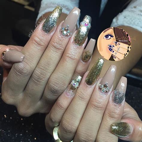Mixed Metals With Nude Nail Design
