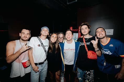 Pin By Leah Enriquez On Chase Atlantic Hot Band Atlantic Celebs