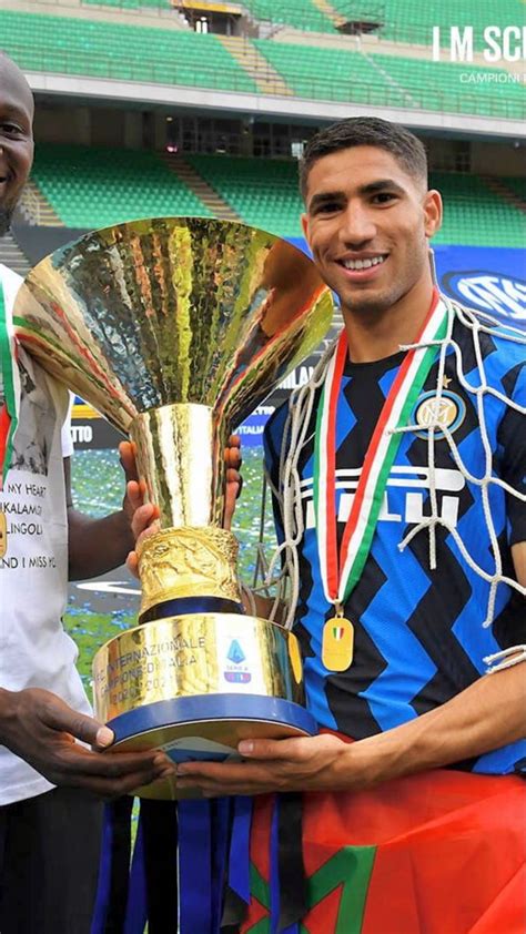 Achraf Hakimi Celebrating His Serie A Trophy For Inter Milan Marroqui