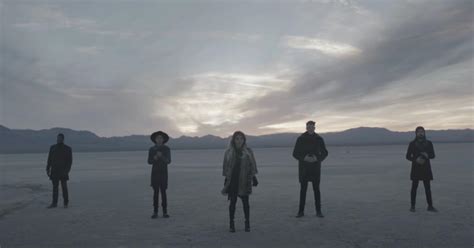 A Cappella Group Pentatonix Performs Breathtaking Rendition Of Leonard