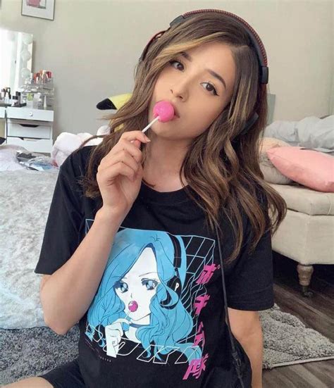 Any buds wanna stroke and get bi for poki? | Scrolller