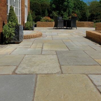 Oxford Flagstones Tudor Antique Tumbled Sandstone Paving By Pavestone