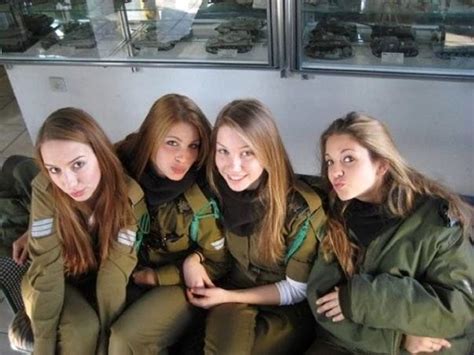 Tel Aviv Israel Girls Female Soldier Idf Women Israeli Female Soldiers