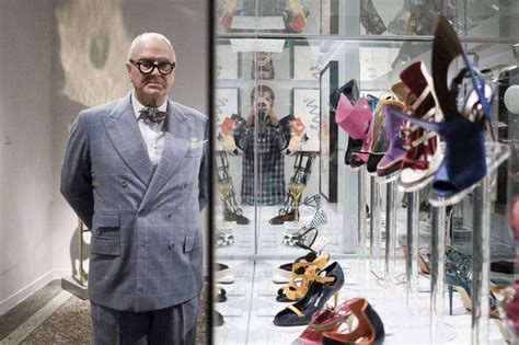 Manolo Blahnik Wird 80 Sex And The City Machte Schuhdesigner Mit