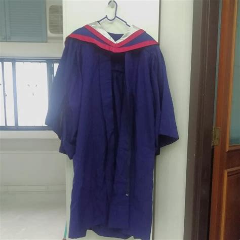 Nus Re Graduation Gown Everything Else On Carousell