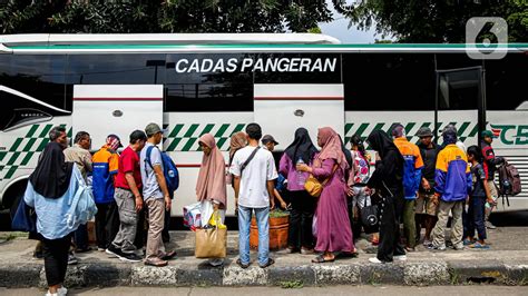 Puncak Arus Balik Kedua Pemudik Tiba Di Terminal Kampung