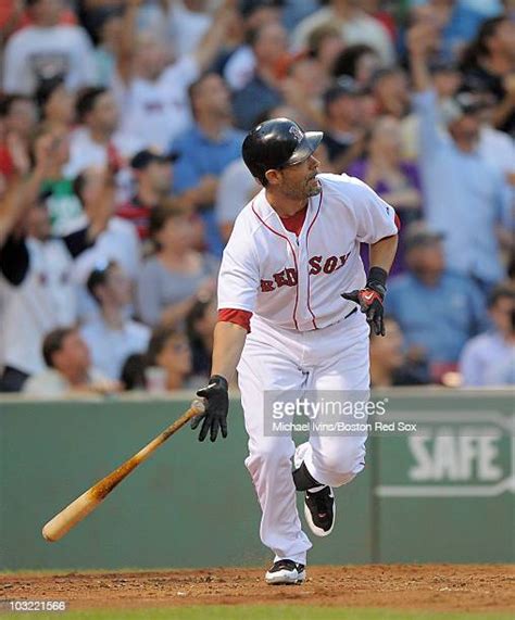 3x World Series Champ Mike Lowell Selected To Vbl Hall Of Fame