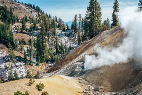 ULTIMATE GUIDE TO LASSEN VOLCANIC NATIONAL PARK - Smilkos Lens