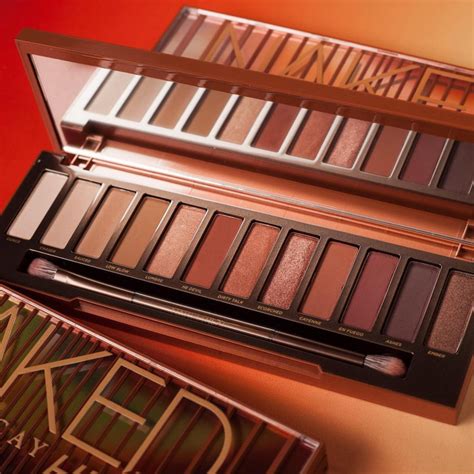 Urban Decay Naked Heat Eyeshadow Palette