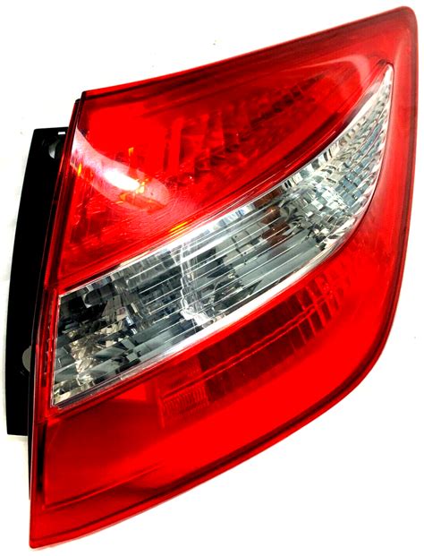 Honda Crosstour Right Passenger Rear Tail Light Taillamp