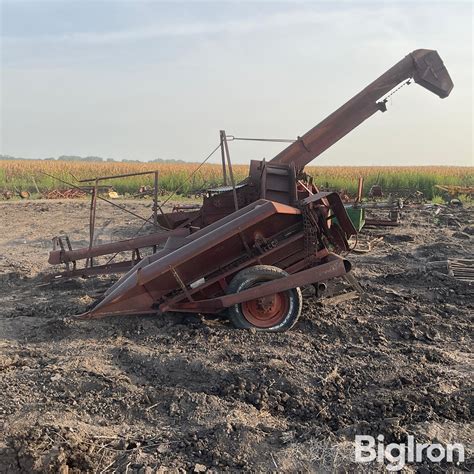 Woods Bros Dearborn Row Corn Picker Bigiron Auctions