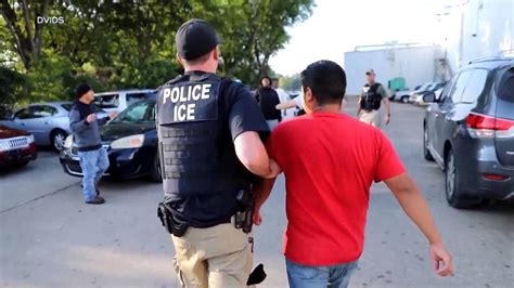 ICE raids in Mississippi arrest 680, making for the largest in over a ...