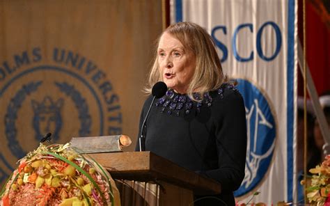 El Nobel Es Una Instituci N Para Los Hombres Annie Ernaux Premio De