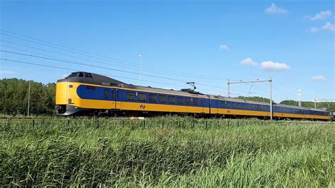 ICMm 4213 Als Trein 2067 Van Den Haag Naar Amersfoort Bij Zoetermeer