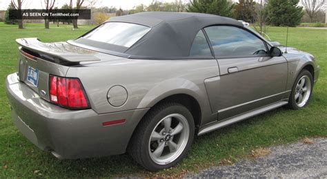 2001 Ford Mustang Gt Convertible 2 - Door 4. 6l