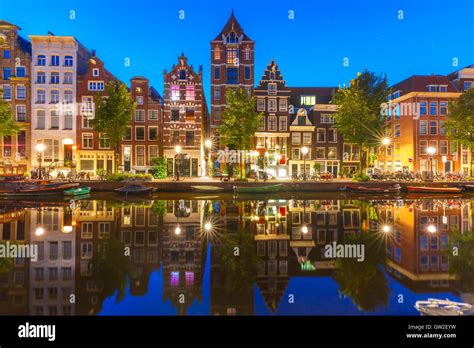 Night City View Of Amsterdam Canal Herengracht Stock Photo Alamy