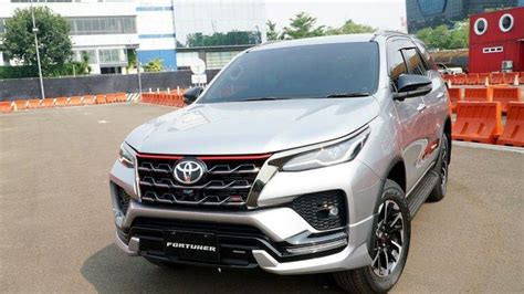 Toyota Fortuner Facelift 2020 Resmi Hadir Di Indonesia Harganya Mulai