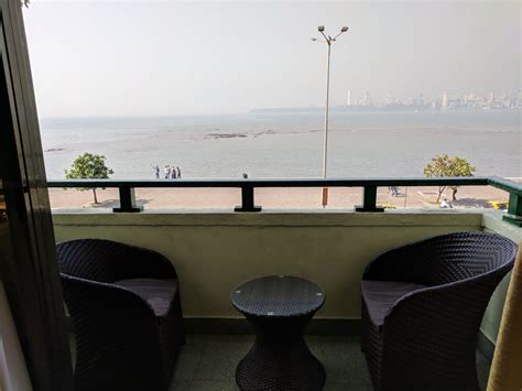 Enjoy Marine Drive: Sea View Hotel Experience in Mumbai