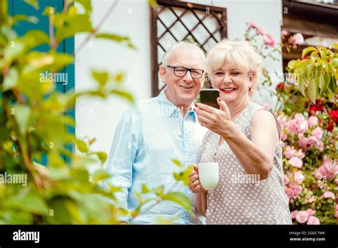 Grands Parents Petits Enfants Campagne Banque De Photographies Et D