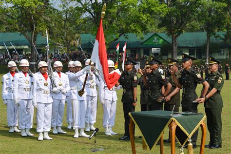 Upacara Penutupan Pendidikan Pertama Tamtama Tni Ad Gelombang Ii Ta