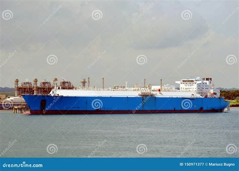 Nave De Petrolero Del GASERO En El Puerto De Cristobal Panamá Imagen