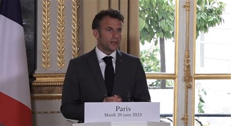 Emmanuel Macron Nous Partageons La Vision De L Italie Sur L Urgence