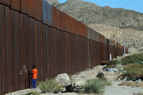 Listos Los Ocho Modelos Del Muro Que Trump Prometió En Frontera Con