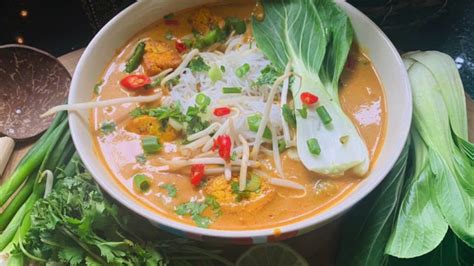 Vegan Laksa Soup Malaysian Vegan Laksa Curry Laksa Soup Youtube