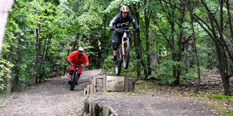 Sommerferien In Aktion Mountainbiker Machen Hertener Halde Hoppenbruch