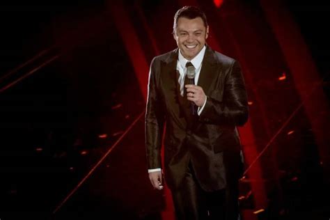 Chi è Tiziano Ferro il cantante di Sere nere