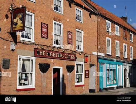 Horncastle, Lincolnshire , Traditional Pub Stock Photo - Alamy